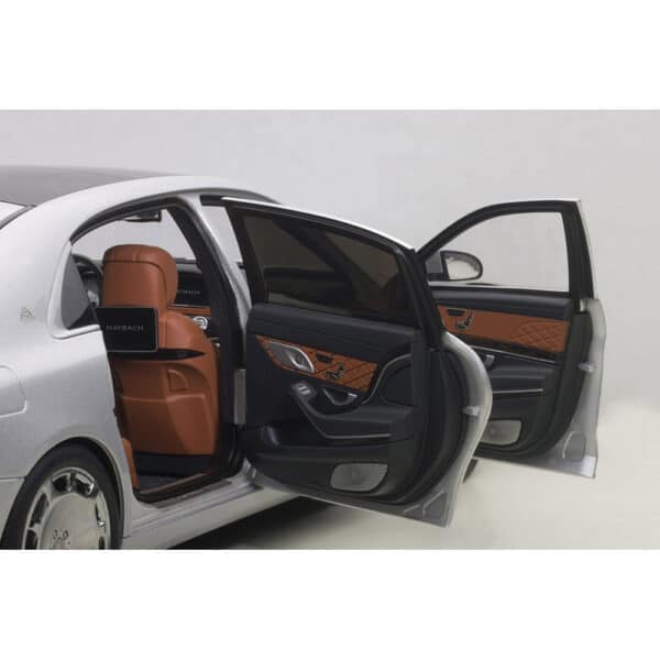 autoart - 1:18 mercedes-maybach s-klasse s600 (swb) (silver)