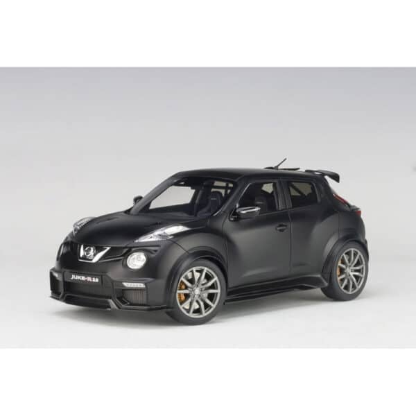 autoart - 1:18 nissan juke-r 2.0 (matt black)