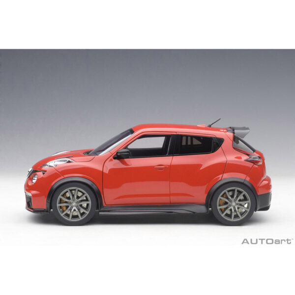 autoart - 1:18 nissan juke-r 2.0 (red)