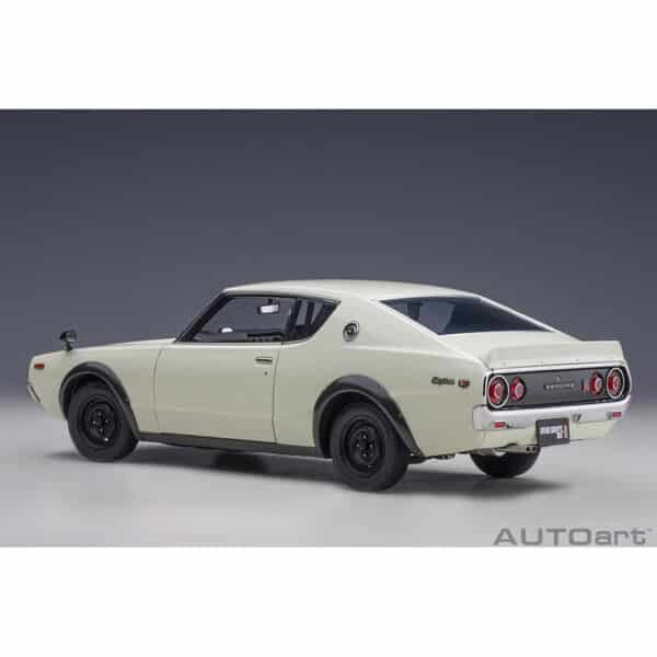 autoart - 1:18 nissan skyline 2000 gt-r (kpgc110) standard version (white)