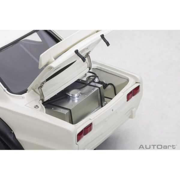 autoart - 1:18 nissan skyline gt-r (kpgc-10) racing 1972 plain body version (white)