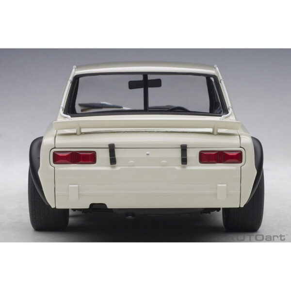 autoart - 1:18 nissan skyline gt-r (kpgc-10) racing 1972 plain body version (white)