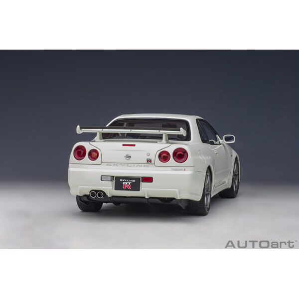 autoart - 1:18 nissan skyline gt-r (r34) v-spec ii (white pearl)