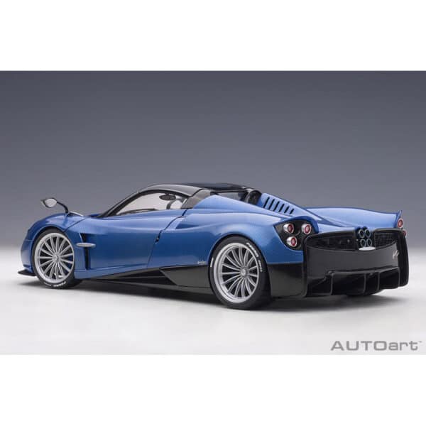 autoart - 1:18 pagani huayra roadster (blue carbon)