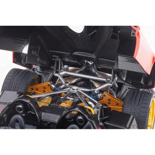 autoart - 1:18 pagani huayra roadster (rosso monza)