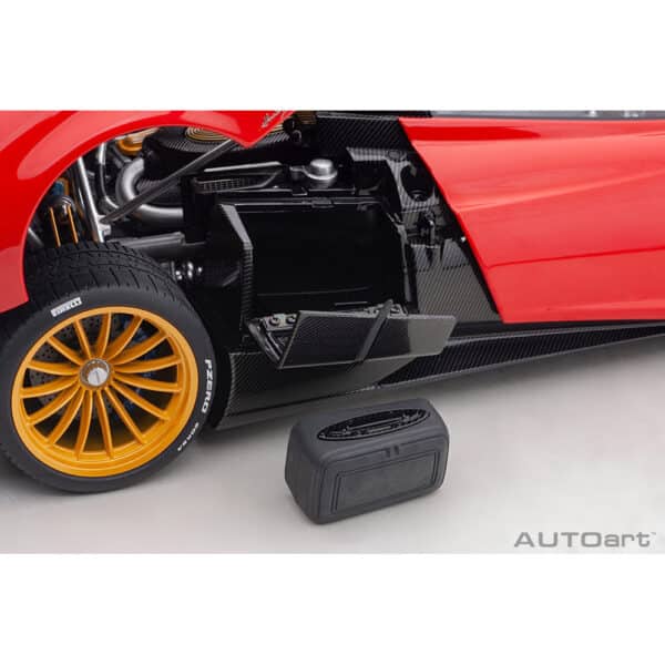 autoart - 1:18 pagani huayra roadster (rosso monza)