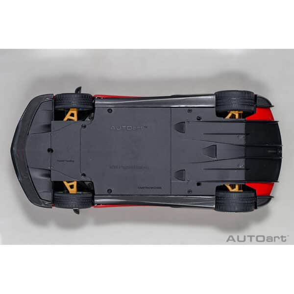 autoart - 1:18 pagani huayra roadster (rosso monza)