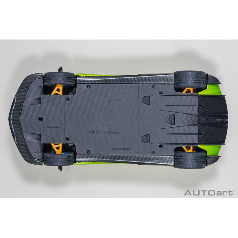 autoart - 1:18 pagani huayra roadster (verde firenze)