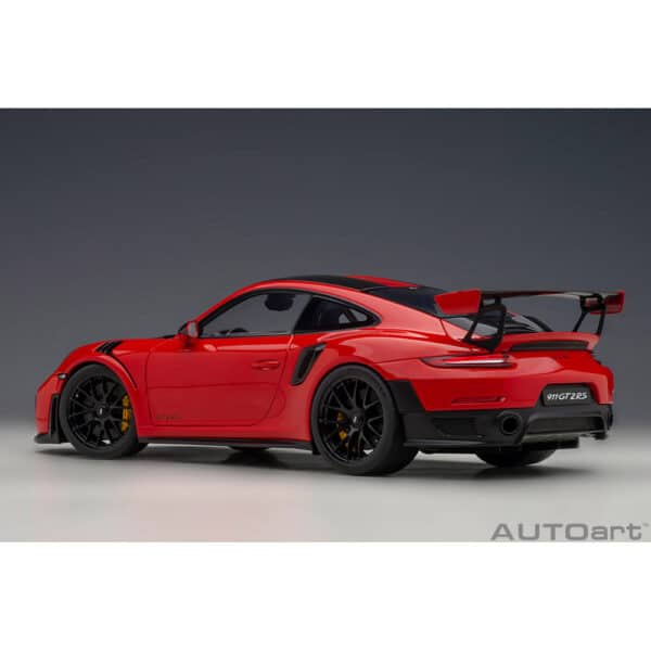 autoart - 1:18 porsche 911 (991.2) gt2 rs weissach package (guards red)