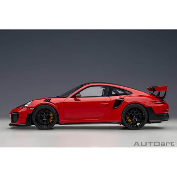autoart - 1:18 porsche 911 (991.2) gt2 rs weissach package (guards red)