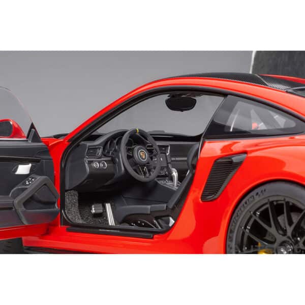 autoart - 1:18 porsche 911 (991.2) gt2 rs weissach package (guards red)