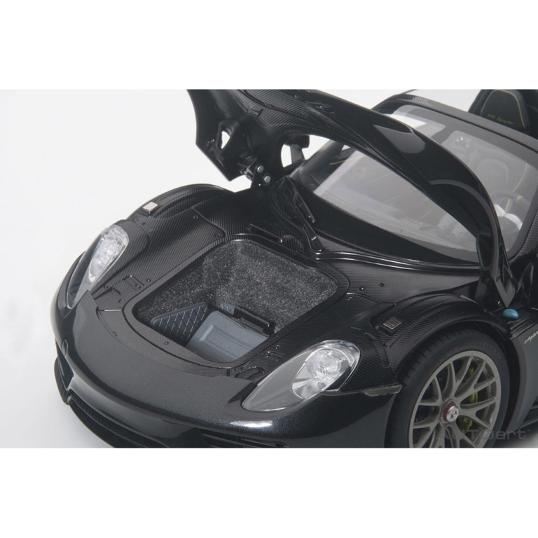 autoart - 1:18 porsche 918 spyder weissach package (basalt black metallic)