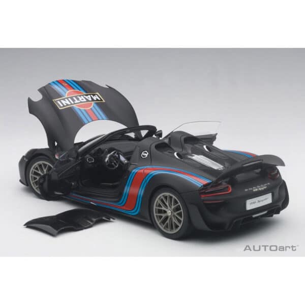 autoart - 1:18 porsche 918 spyder weissach package (matt black with martini livery)