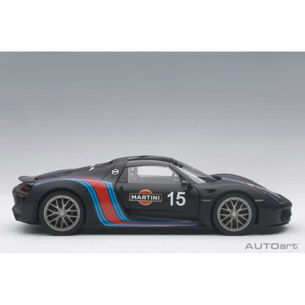 autoart - 1:18 porsche 918 spyder weissach package (matt black with martini livery)