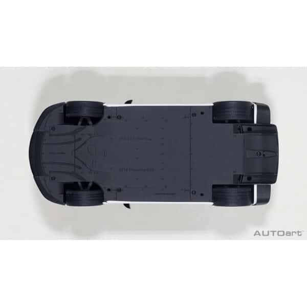 autoart - 1:18 porsche 918 spyder weissach package (white with martini livery)