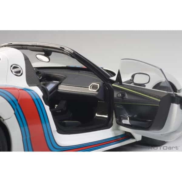 autoart - 1:18 porsche 918 spyder weissach package (white with martini livery)