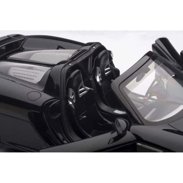 autoart - 1:18 porsche carrera gt (black)