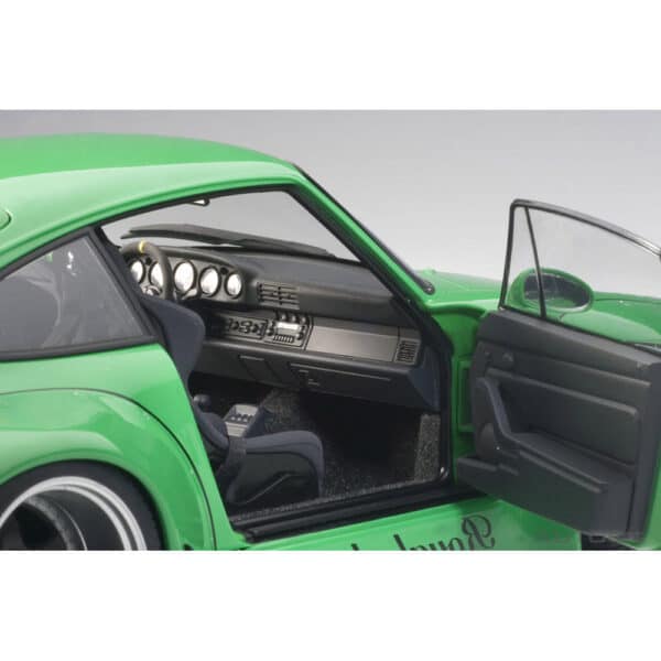 autoart - 1:18 rwb 993 (green)