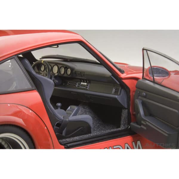 autoart - 1:18 rwb 993 (red)