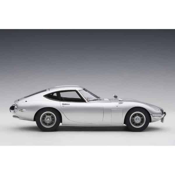 autoart - 1:18 toyota 2000gt (silver)