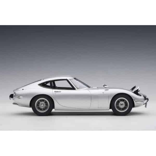 autoart - 1:18 toyota 2000gt (silver)