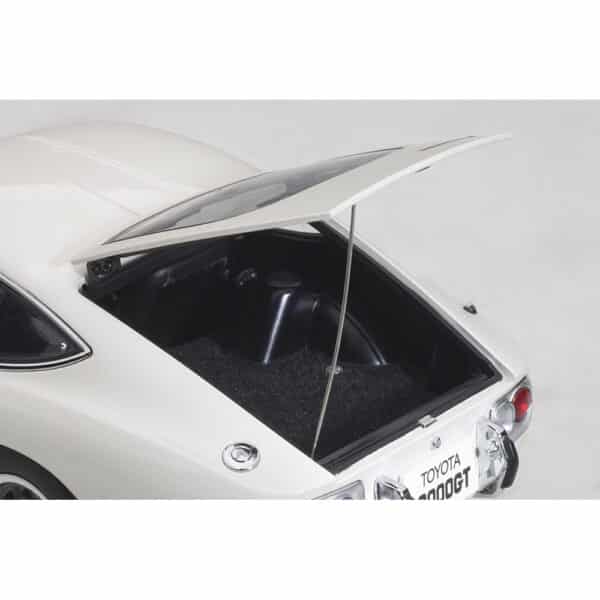 autoart - 1:18 toyota 2000gt (white)