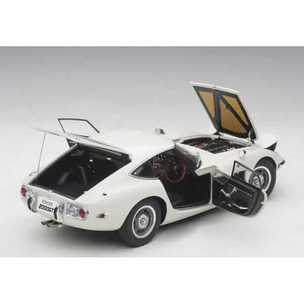 autoart - 1:18 toyota 2000gt (white)