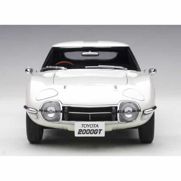 autoart - 1:18 toyota 2000gt (white)