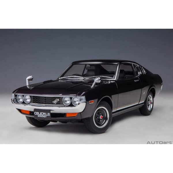autoart - 1:18 toyota celica liftback 2000gt (ra25) 1973 (dark purple metallic)