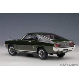 autoart - 1:18 toyota celica liftback 2000gt (ra25) 1973 (moss green)