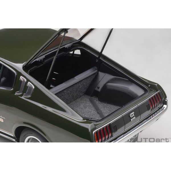 autoart - 1:18 toyota celica liftback 2000gt (ra25) 1973 (moss green)