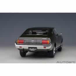 autoart - 1:18 toyota celica liftback 2000gt (ra25) 1973 (moss green)