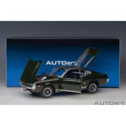 autoart - 1:18 toyota celica liftback 2000gt (ra25) 1973 (moss green)