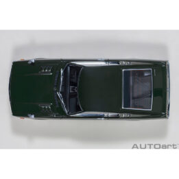 autoart - 1:18 toyota celica liftback 2000gt (ra25) 1973 (moss green)