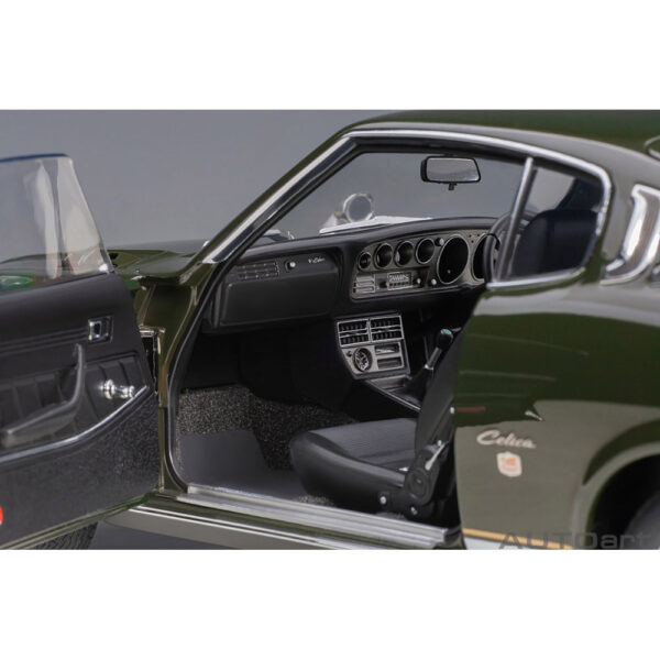 autoart - 1:18 toyota celica liftback 2000gt (ra25) 1973 (moss green)