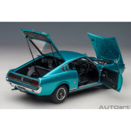 autoart - 1:18 toyota celica liftback 2000gt (ra25) 1973 (turquoise blue metallic)