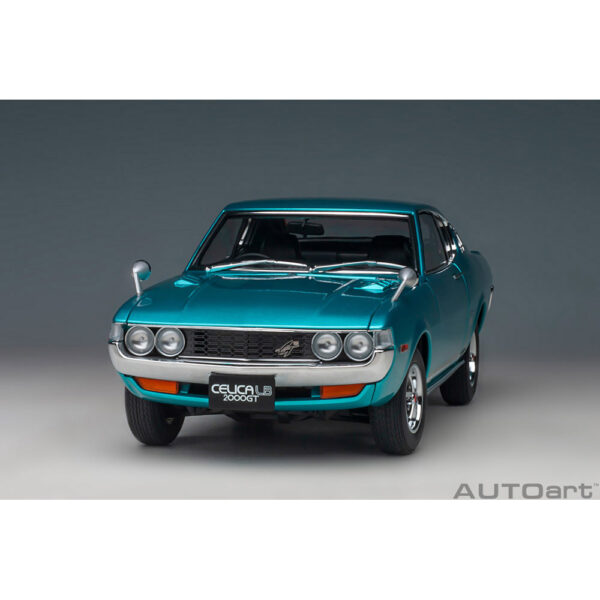 autoart - 1:18 toyota celica liftback 2000gt (ra25) 1973 (turquoise blue metallic)