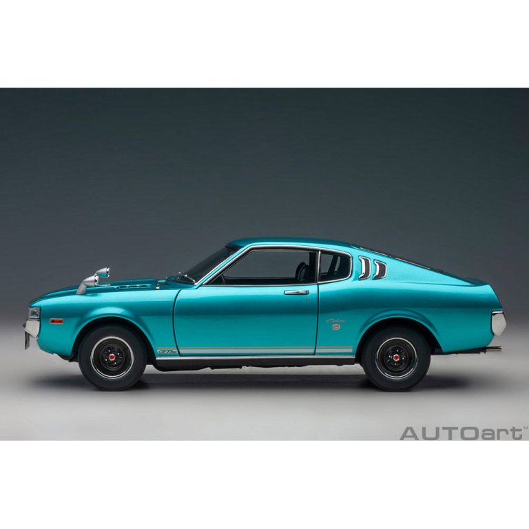 autoart - 1:18 toyota celica liftback 2000gt (ra25) 1973 (turquoise blue metallic)