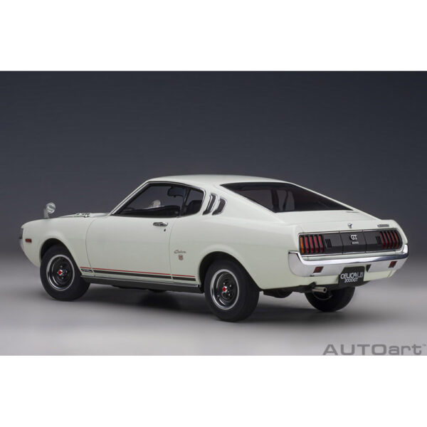 autoart - 1:18 toyota celica liftback 2000gt (ra25) 1973 (white)
