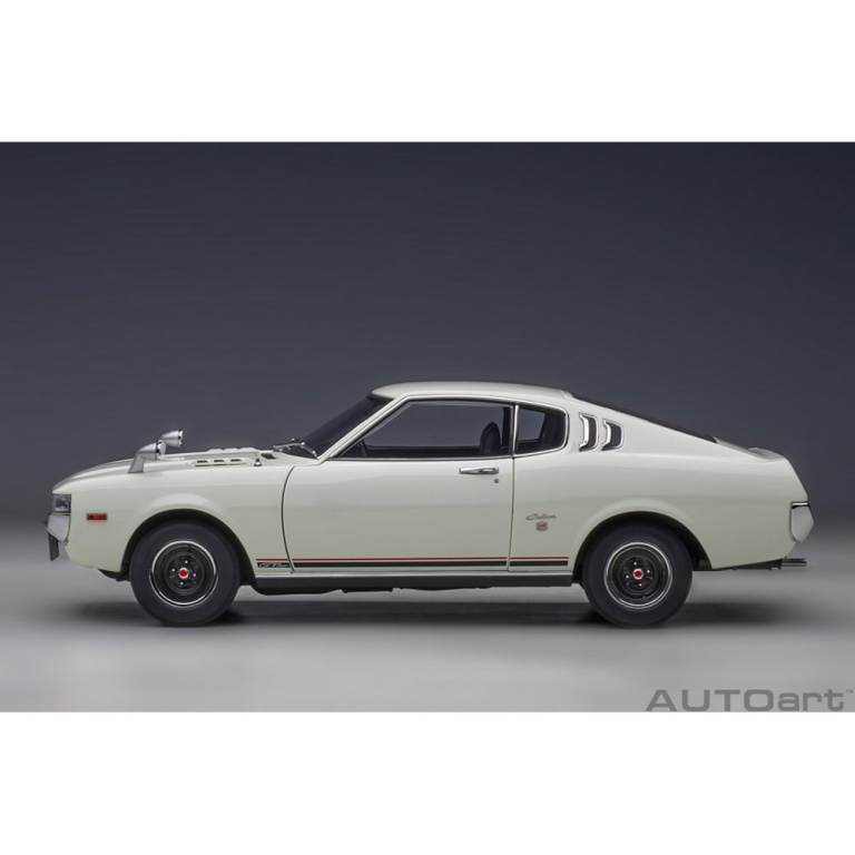 autoart - 1:18 toyota celica liftback 2000gt (ra25) 1973 (white)