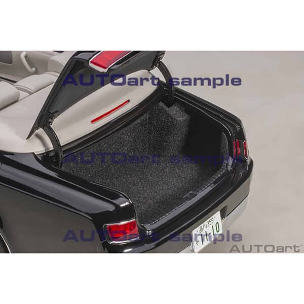 autoart - 1:18 toyota century convertible (black)