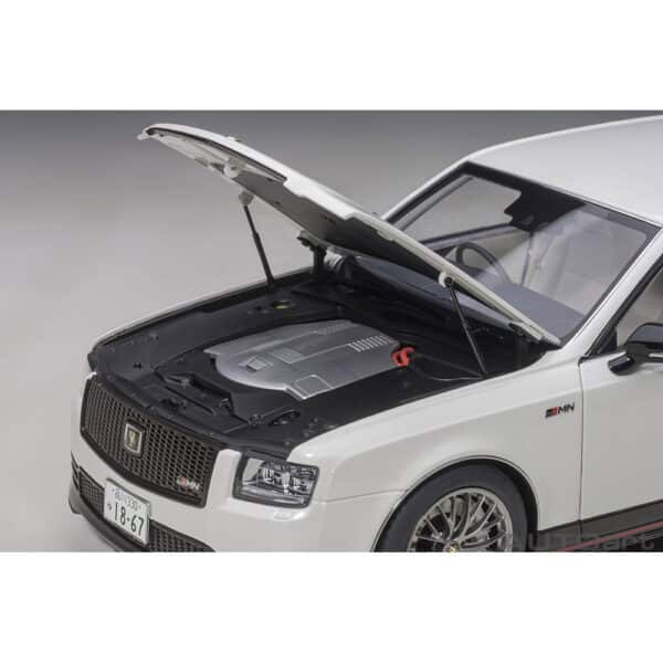autoart - 1:18 toyota century grmn (pearl white)