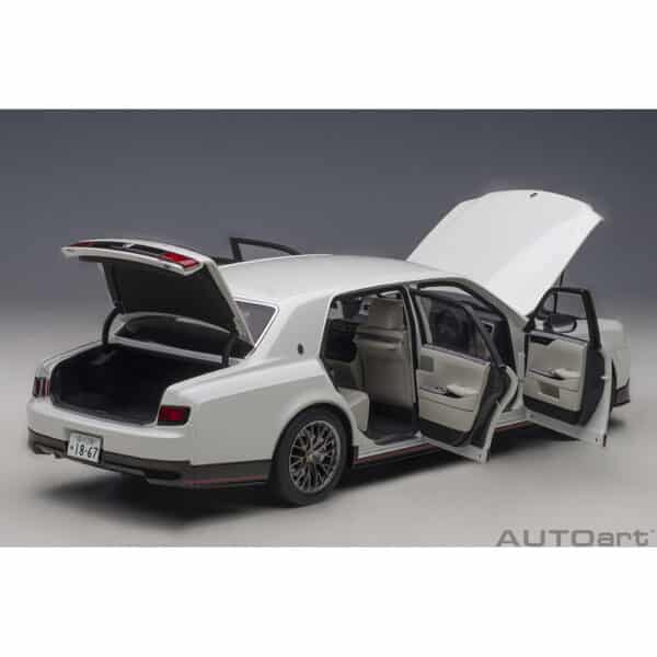 autoart - 1:18 toyota century grmn (pearl white)