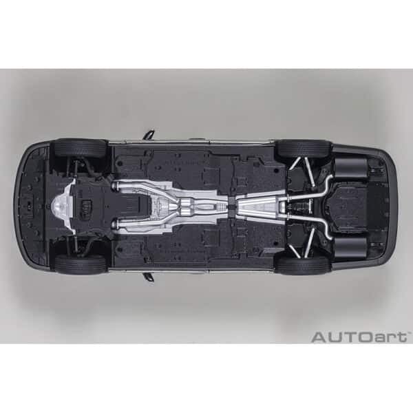 autoart - 1:18 toyota century with curtains (black)