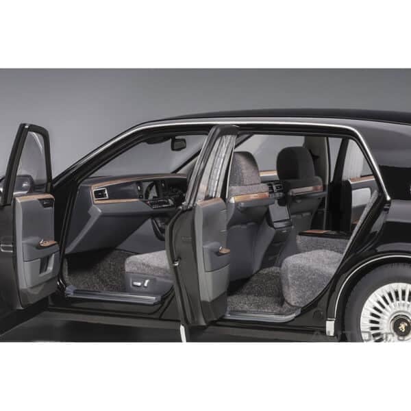 autoart - 1:18 toyota century with curtains (black)