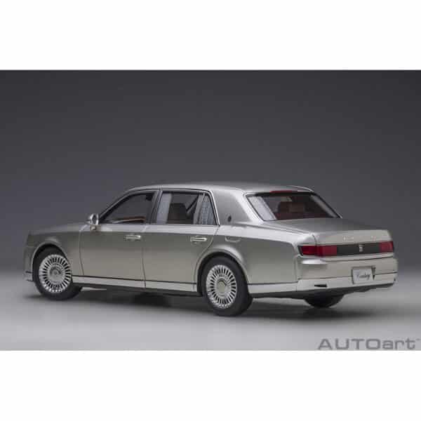 autoart - 1:18 toyota century with curtains (silver)