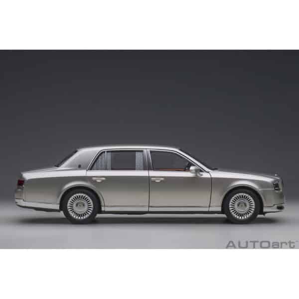 autoart - 1:18 toyota century with curtains (silver)