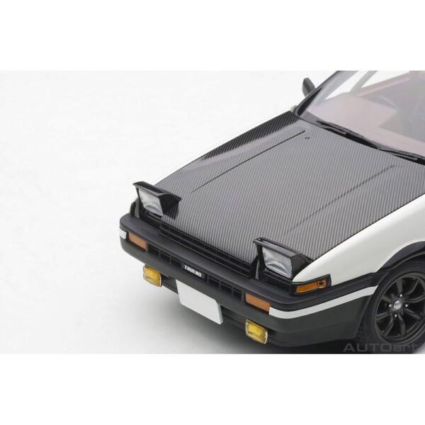 autoart - 1:18 toyota sprinter trueno (ae86) project d final version