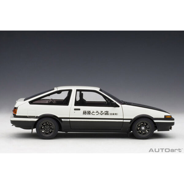 autoart - 1:18 toyota sprinter trueno (ae86) project d final version