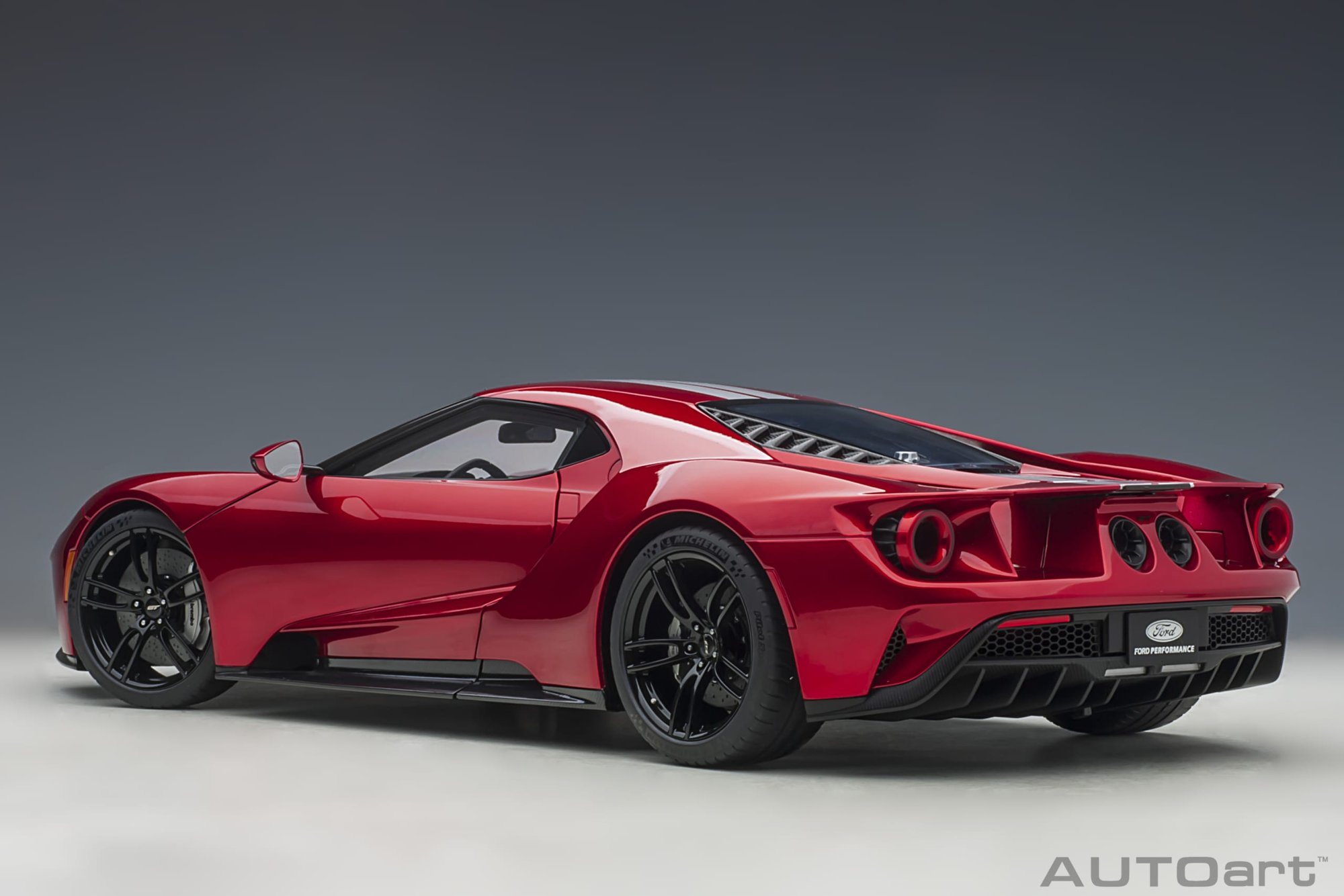 AUTOart 1:12 Ford GT Liquid Red 2017 (12106) Composite Model 3 AUTOart 1:12 Ford GT 2017 Liquid Red (12106) composite model – front three-quarter view